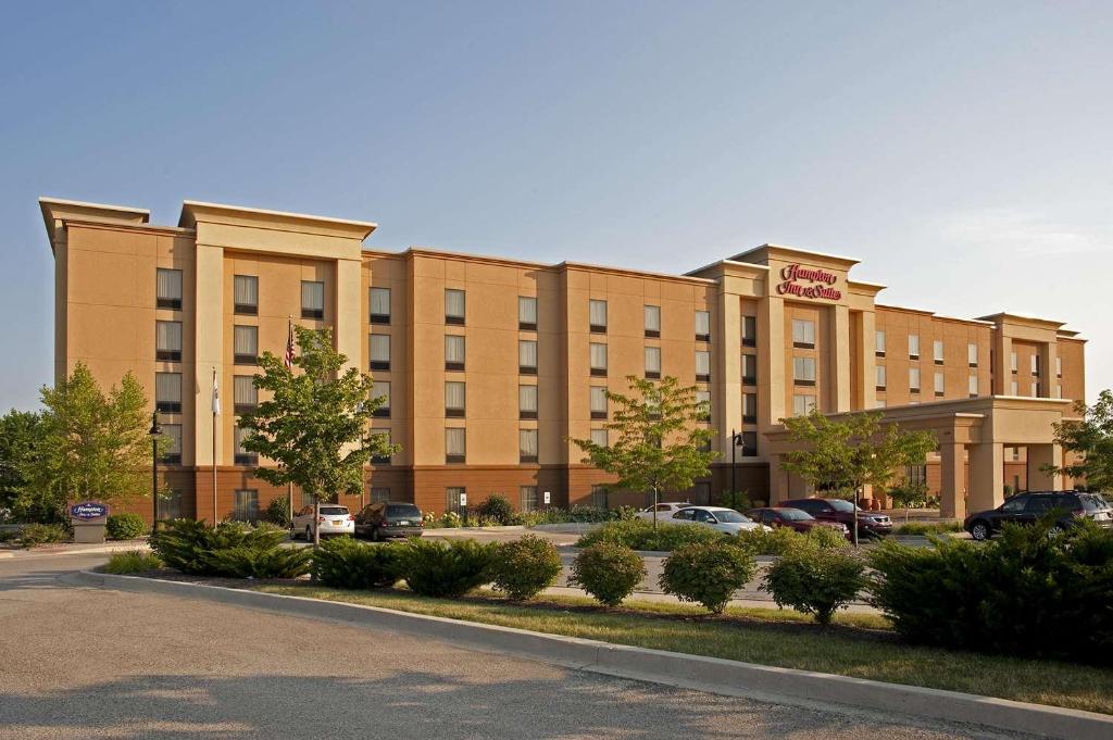 Hampton Inn & Suites Bloomington Normal Main image 1